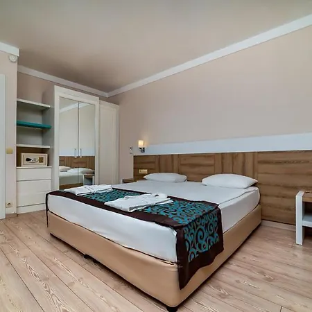 Gypsophila Club Marine 5* Kemer